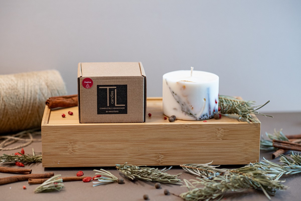 TL Candles Natural soy wax candles soy wax pillar candles botanical candles handmade candles scented candles Christmas candle