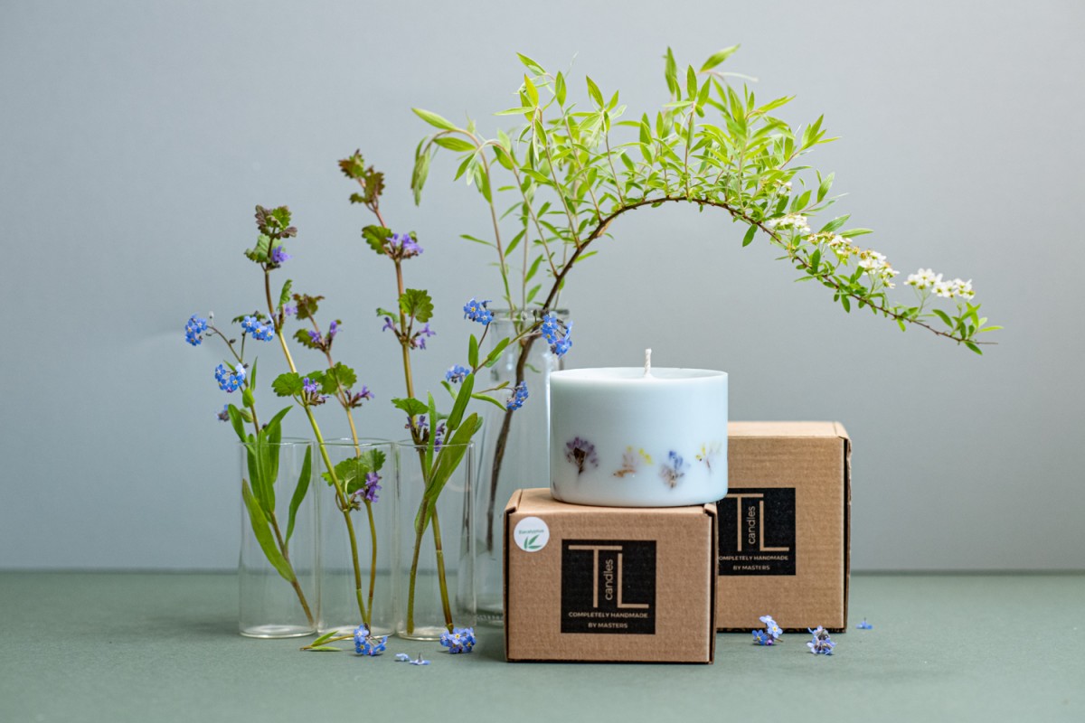 TL Candles Natural soy wax candles soy wax pillar candles botanical candles handmade candles scented candles eucalyptus candle