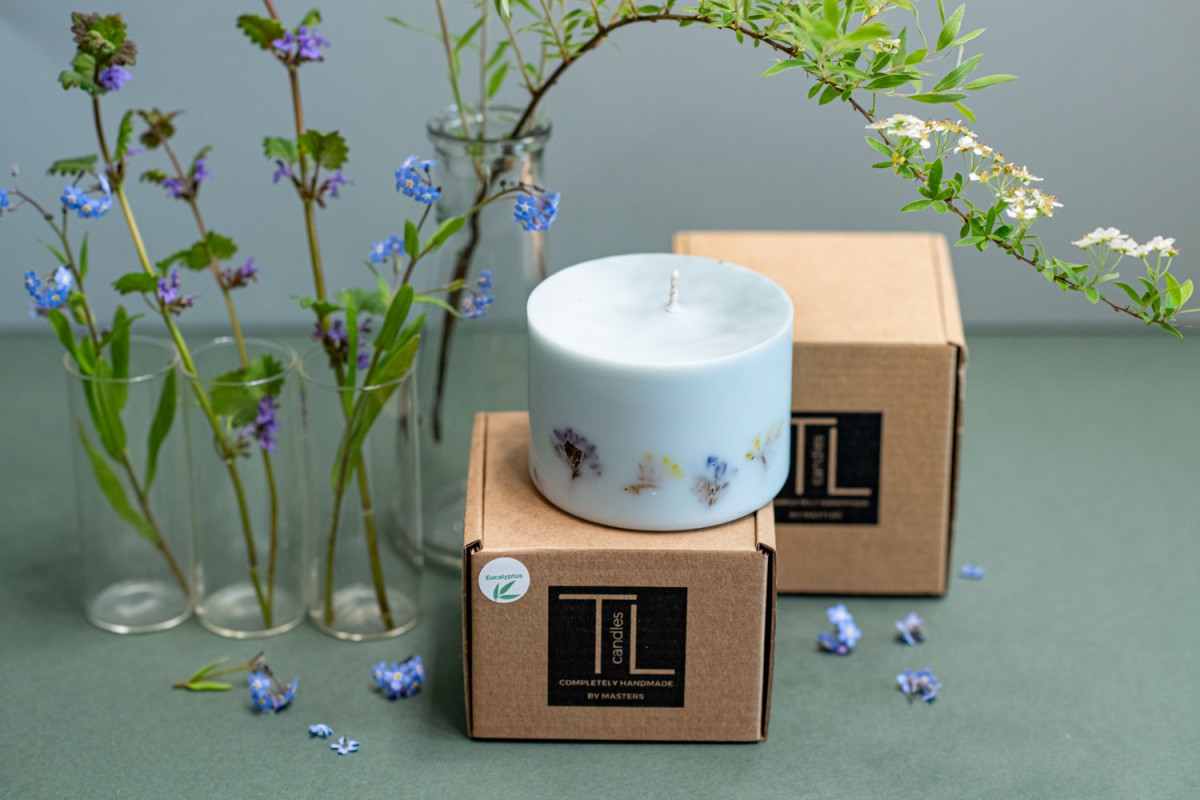 TL Candles Natural soy wax candles soy wax pillar candles botanical candles handmade candles scented candles eucalyptus candle
