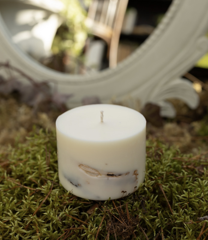 Light SILVA soy wax candle with birch fragrance